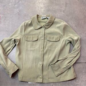 Vintage Green Utility Jacket with Collared Neckline